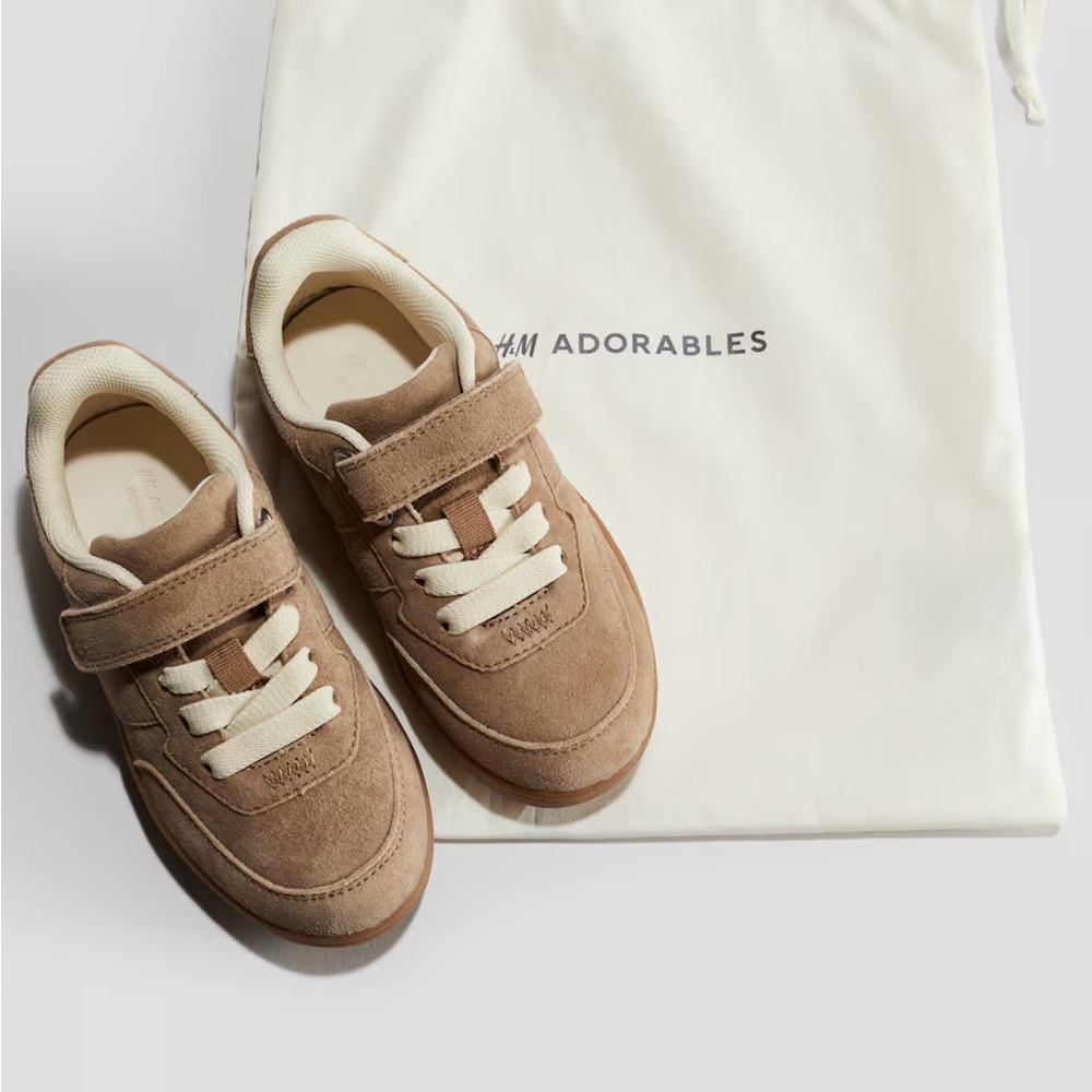 H&M Adorables boys beige sneakers - NWT - Picture 4 of 10